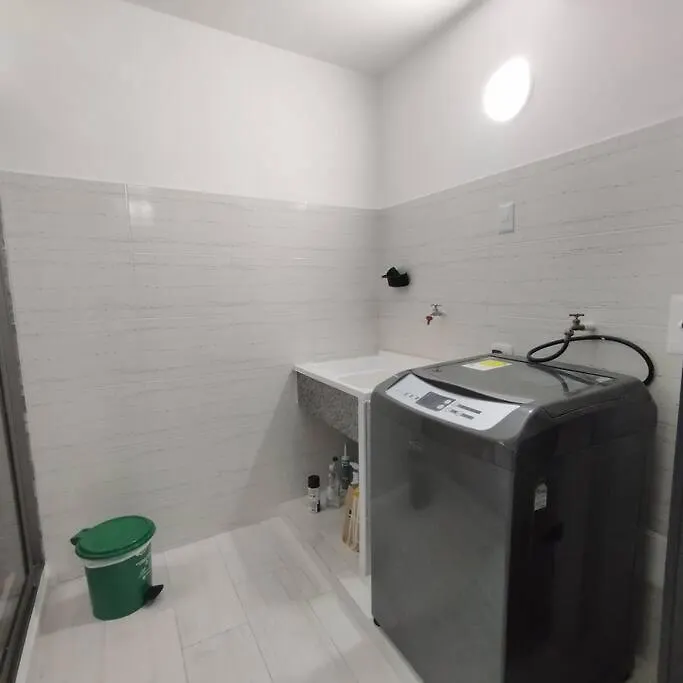 Apartamento En Cartagena Cerca Al Aeropuerto Y Playa Apartmán